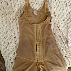 Faja Used in good condition